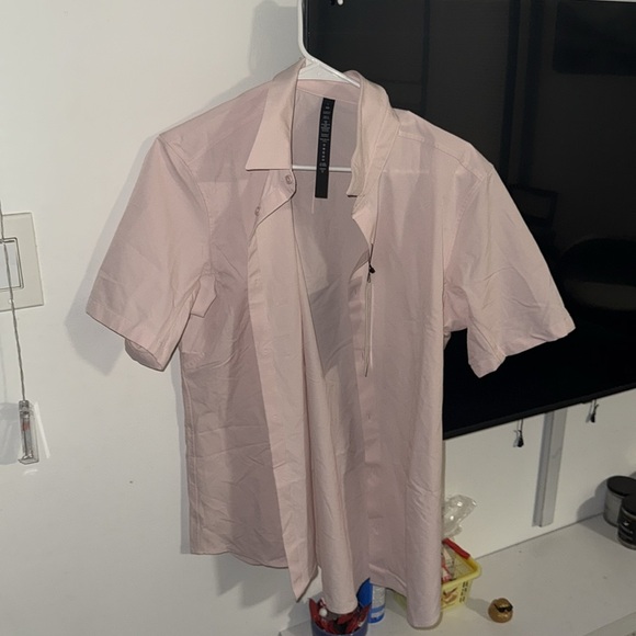 lululemon athletica Charcoal Short Sleeve Button Down Shirt - Picture 2 of 4